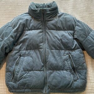 American eagle corduroy puffer SMALL